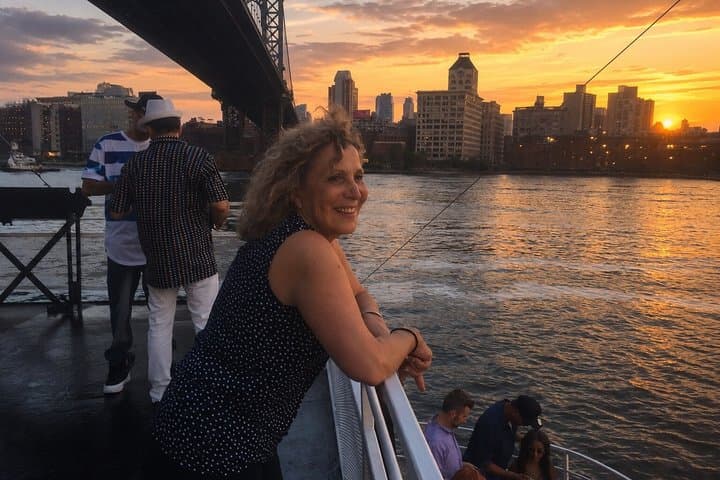 Statue of Liberty Sightseeing Cruise from Midtown NYC