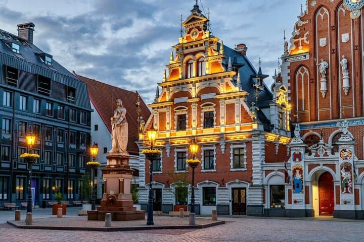 Discover Old Riga: A Walking Tour Through Time