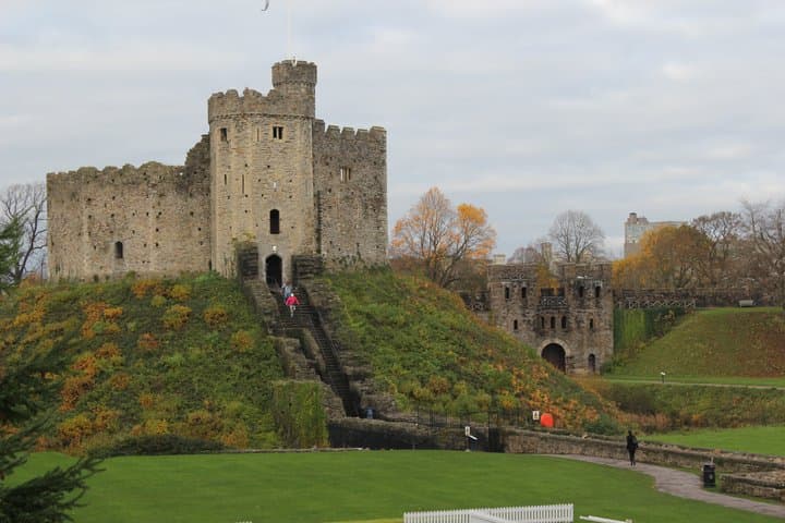 Cardiff Private Half-Day Walking Tour