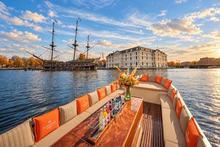 Amsterdam Luxury Canal Cruise + Unlimited Drinks & Bites option