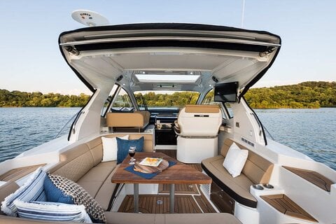 Peterborough & the Kawarthas - YACHT PARTY And Cruise To FENELON FALLS - Kawartha Lakes