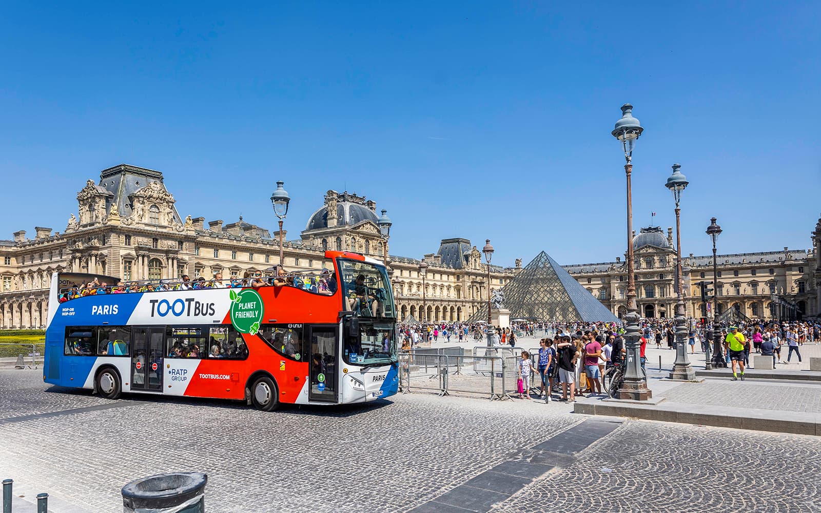 Tootbus: Paris Hop-on Hop-off Bus Tour (Optional Seine River Cruise)