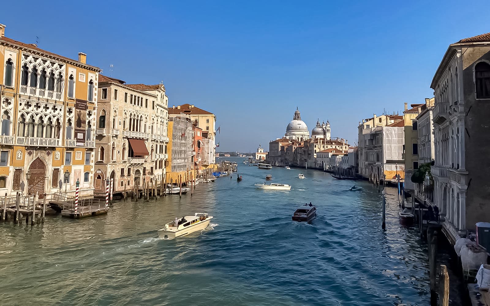 1-Hour Sightseeing Cruise on the Grand Canal