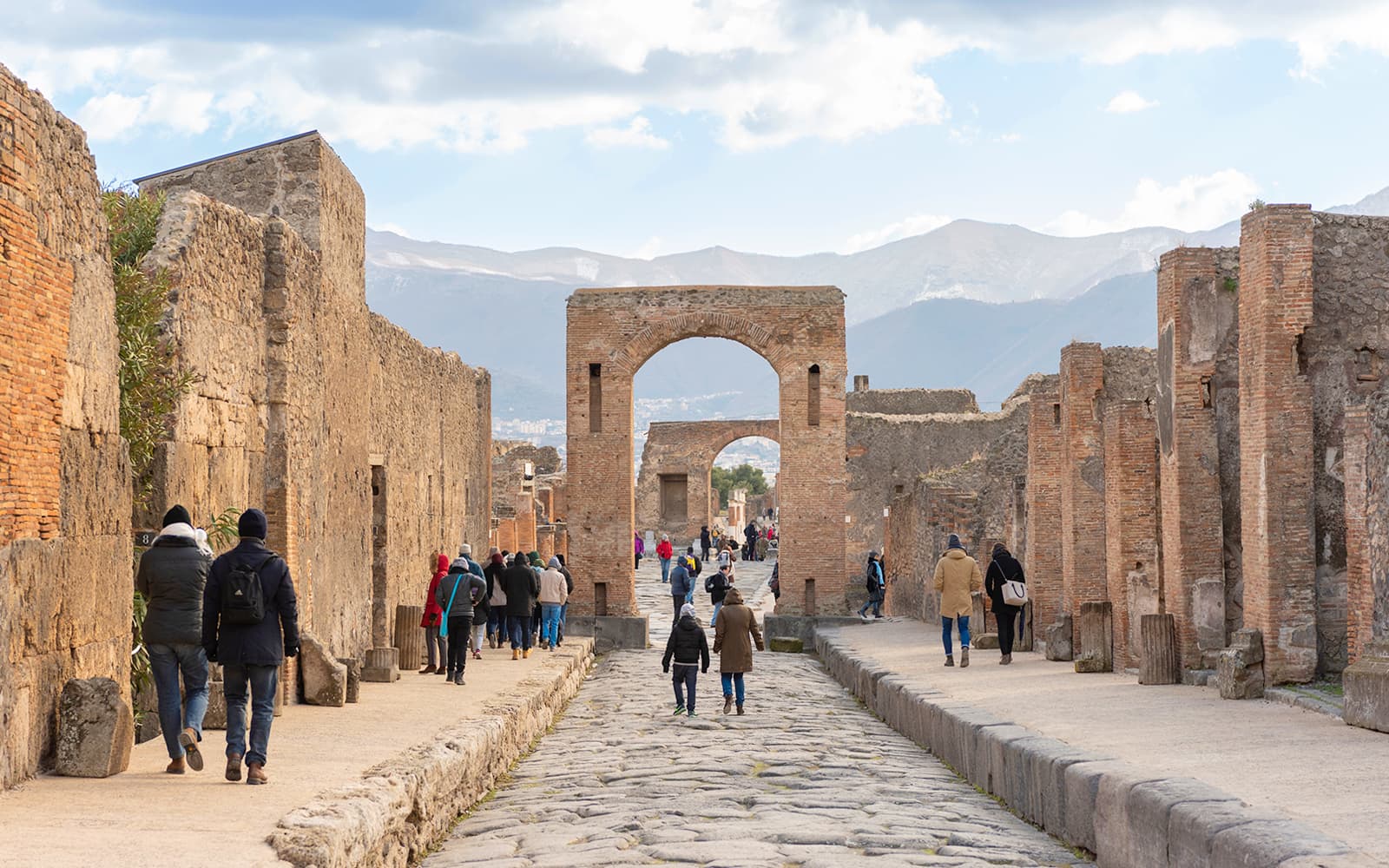 From Naples: Pompeii Guided Tour with Shuttle Transfers