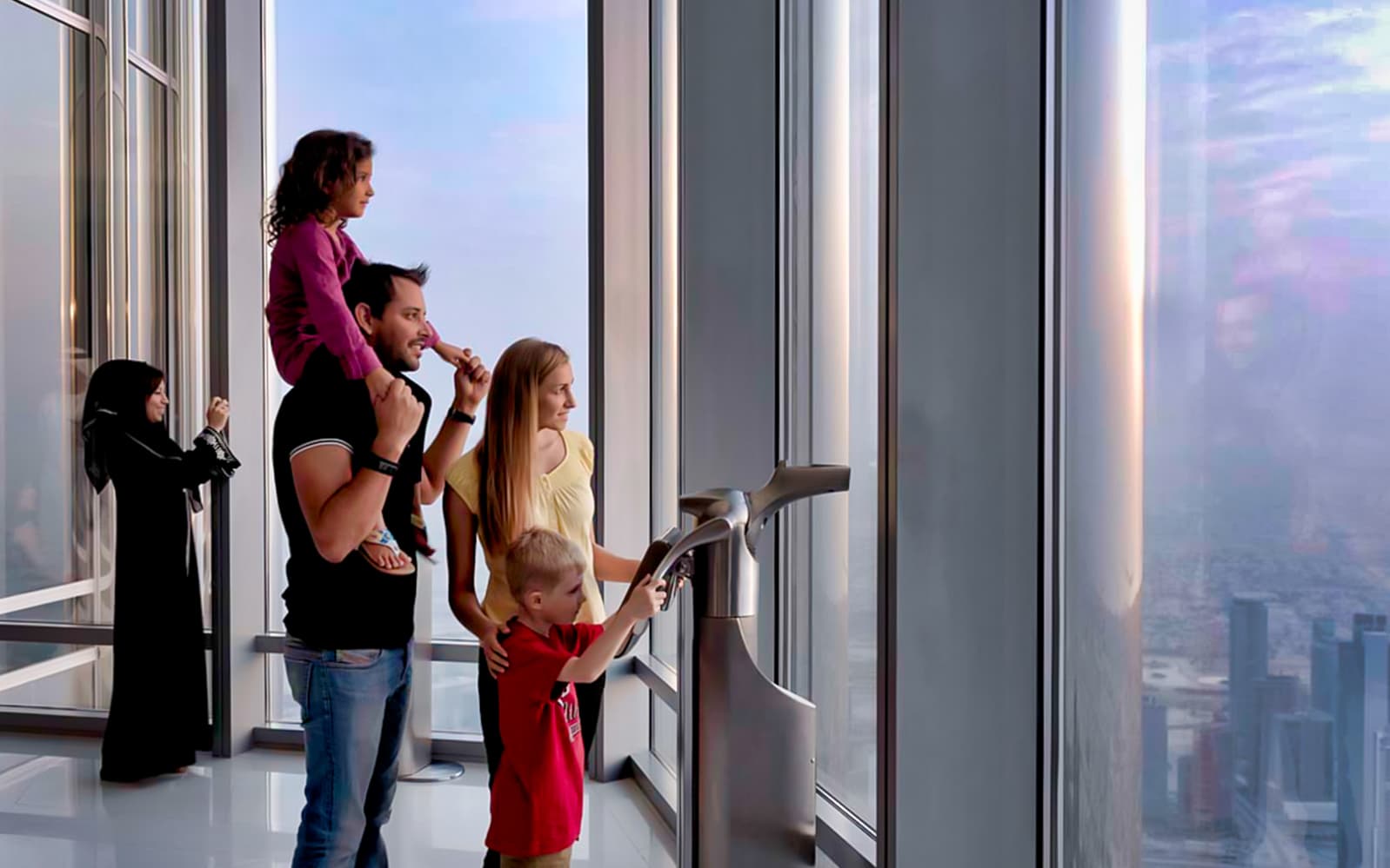 Tickets to Burj Khalifa At the Top: Level 124 & 125 with Exclusive Offers