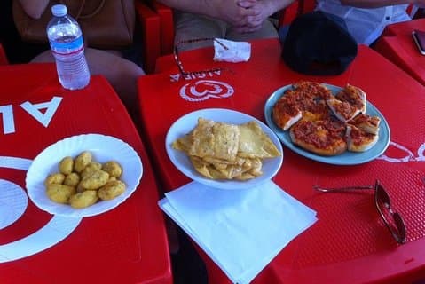 Visita a pie en Palermo y comida de la calle