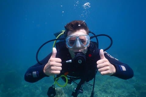 Discovery Scuba Diving auf Hon Mun Island in Nha Trang