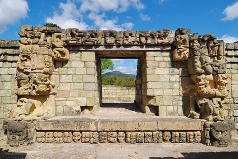 アンティグアからのコパン遺跡一泊旅行