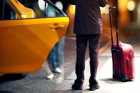 Trasferimento privato dal Ma'in Hotel all'aeroporto di Aqaba