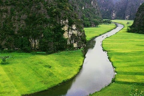 Hoa Lu -Trang An -Hang Mua Small Group Full day From Hanoi