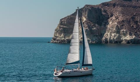Croisière en matinée en voilier à Caldera