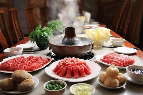 Mongools Hotpot-diner gevolgd door Houhai Lake-bezoek en voetmassage