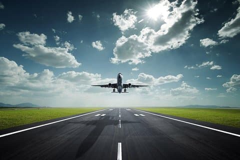 共有出発 - コルフ空港からホテルまで
