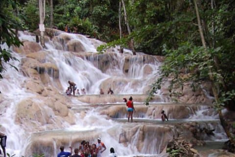 Dunn's River Falls og Blue Hole Private Tour fra Ocho Rios
