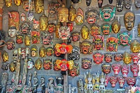 Halbtägige Privattour: Haus der Masken und Puppen