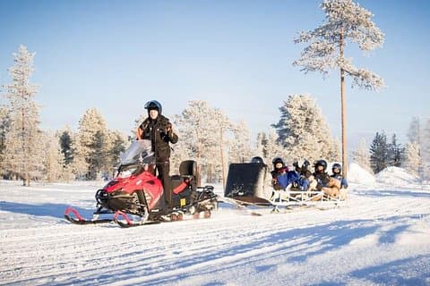 Arctic Secrets&Sleigh Arctic Circleに乗る