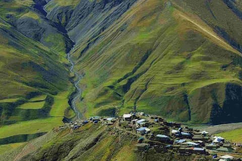 Khinalig - Gleykhudat 1 day hiking tour