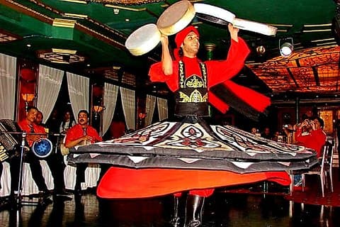 Dîner-croisière sur le Nil avec spectacles folkloriques