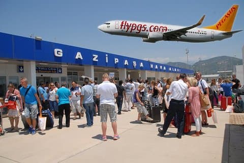 Trasferimento privato da Alanya a Gazipasa Airport GZP