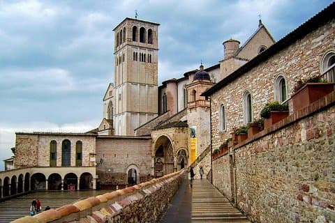 Basilica of Saint Francis Tour med officiel guide