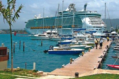 Besichtigungs- und Einkaufstouren ab dem Schiffsterminal in Montego Bay