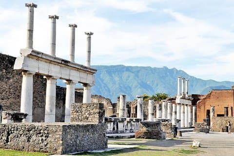 Pompeii Private Half Day with Hotel Pickup & Lunch at Winefarm