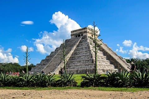 Chichen Itza & Ekbalam Tour med Cenote från Cancun