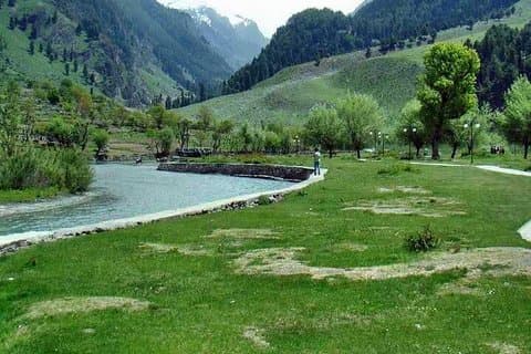 Privat samme dag Pahalgam tur med lunsj fra Srinagar