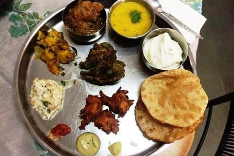 Traditional Mangalorean or Maharashtrian cooking class in Pune