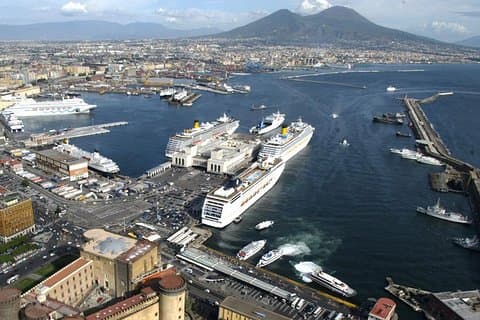Pompeii & Vesuvius Premium Tour with Guide & Transfer