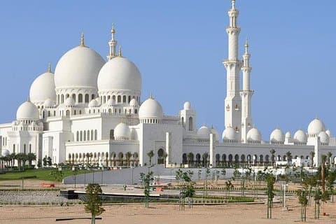 Private Stadtrundfahrt in Abu Dhabi ab Dubai