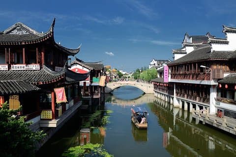 Qibao Ancient Town and Shanghai City Highlights Private Tour