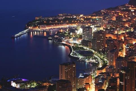 Tour privado de Mónaco por la noche