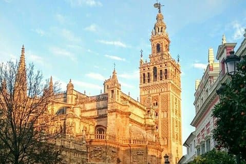 Kathedraal en Real Alcàzar in het Italiaans