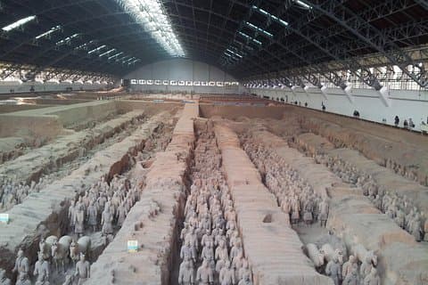 テラコッタウォリアーズとシティアトラクションを含むプライベート2日間の西安ツアーパッケージ