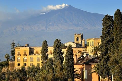From Messina Cruise Terminal: Etna -Taormina-Godfather with food