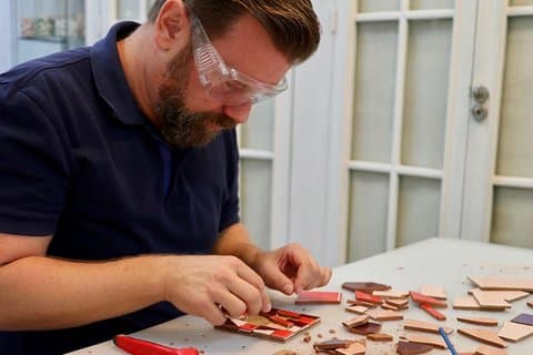 Fühlen Sie sich wie Gaudí: Barcelona Mosaik Workshop mit Tour