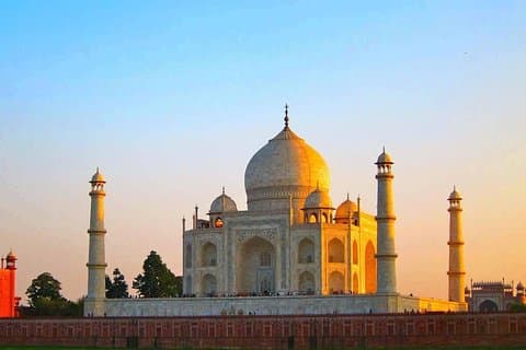 Agra City Tour by Private Car (Taj Mahal & Agra Fort)