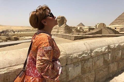Private Cairo Layover Tour zu den Pyramiden von Gizeh und zur Sphinx mit Mittagessen