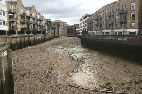 Promenade historique de East Londons Wapping Docks et ses célèbres pubs