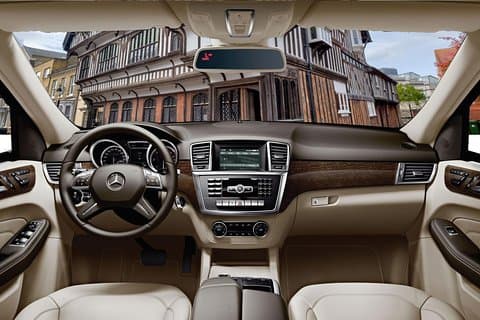 Southampton Private Transfer from central Southampton to Southampton Airport