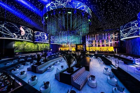 FACE Super Club bordbestilling - Bucuresti