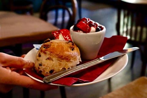 Tour gastronomico di Edimburgo con scotch, Haggis, un piatto segreto e altro