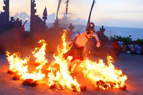 Uluwatu Temple and Fire Dance Tour