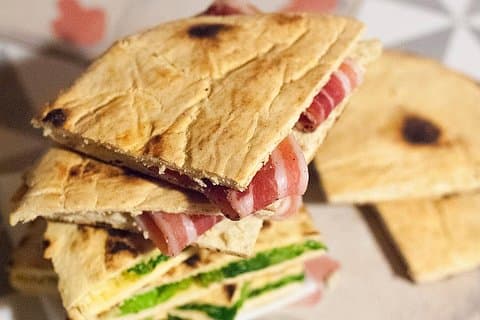 Umbrien: Matlagningskurs, låt oss göra "Torta Al Testo"!
