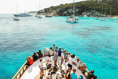 Ganztägige Bootstour - Paxos und Antipaxos Inseln mit Blaue Grotte
