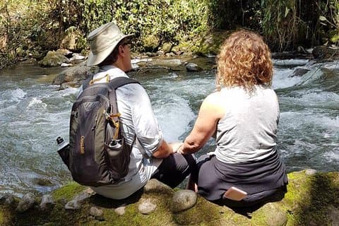 Foresta e cascata a Pereira