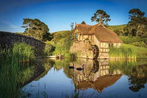 Hobbiton-Tour in kleiner Gruppe ab Auckland mit Partyzelt Mittagessen