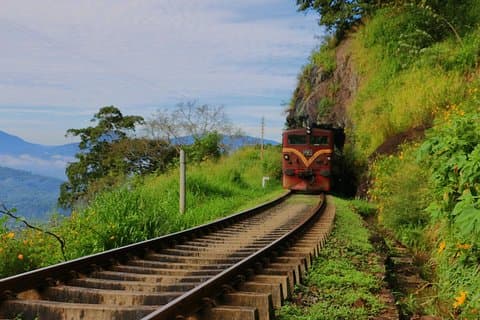 Colombo til Kandy Togbilletter (reserverte plasser)
