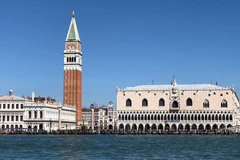 Full-day Boat Tour of Venice Islands from St Mark’s Square